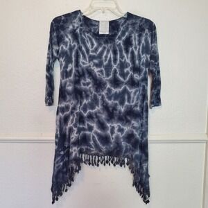 American Age Women's Tie Dye Tunic Top Small Blue Gray Fringe Hem 3/4 Sleeve